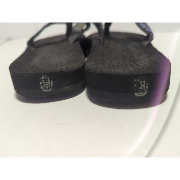 Teva Thong Flip Flop Sandals Black Purple/Blue Women's Size 6 - Picture 4 of 8